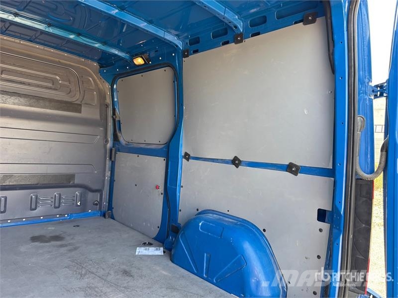 Mercedes-Benz Sprinter 211 CDi Cargo Van Utilitaire