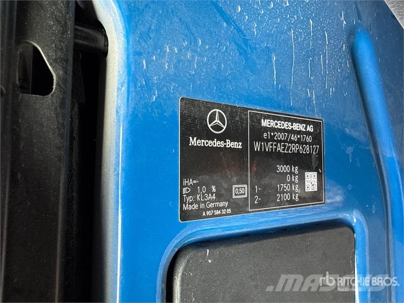 Mercedes-Benz Sprinter 211 CDi Cargo Van Lieferwagen
