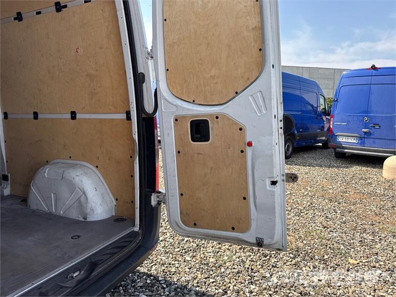 Mercedes-Benz Sprinter 311CDI Cargo Van Utilitaire