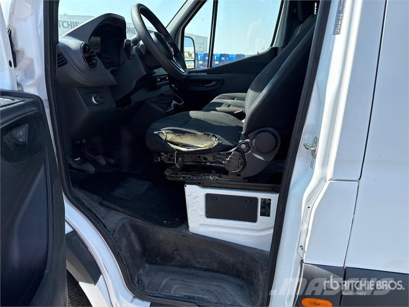 Mercedes-Benz Sprinter 314CDI Cargo Van Pakettiautot