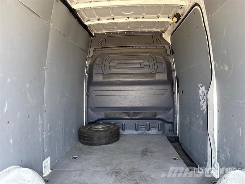 Mercedes-Benz Sprinter 314CDI Cargo Van Pakettiautot