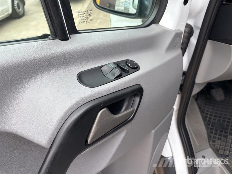 Mercedes-Benz Sprinter Panel vans