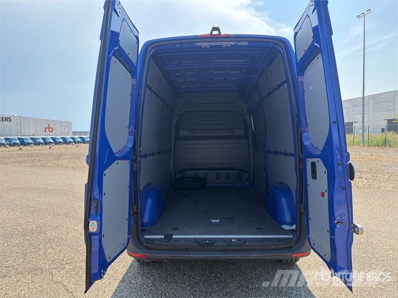 Mercedes-Benz Sprinter 311CDI Cargo Van Dodávky