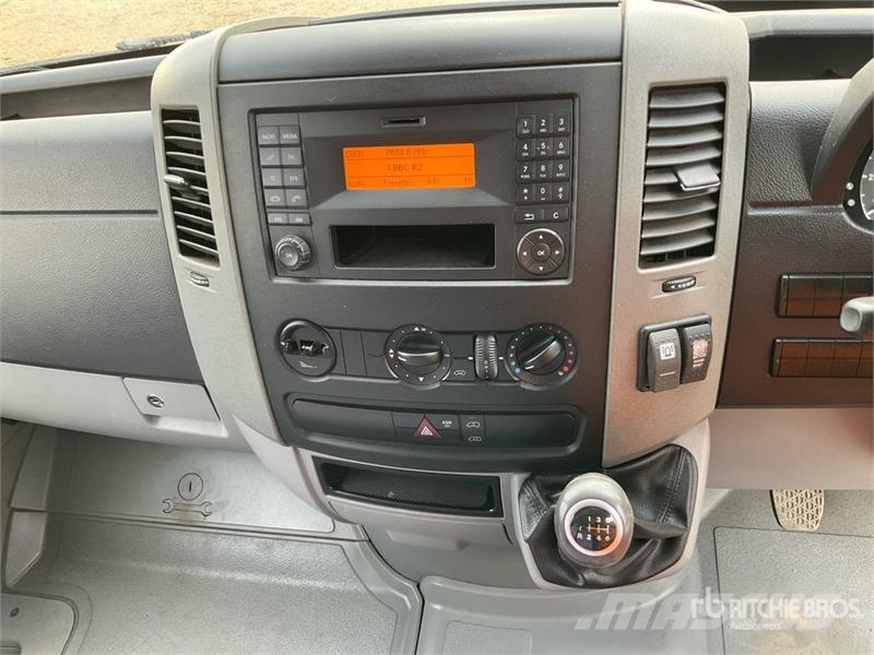 Mercedes-Benz Sprinter Welfare Cargo Van Lieferwagen