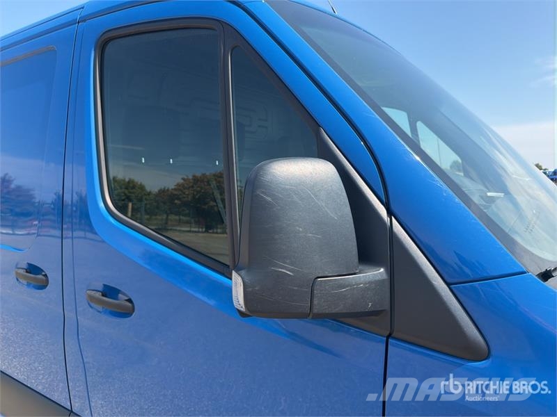 Mercedes-Benz Sprinter 211 CDi Cargo Van Lieferwagen