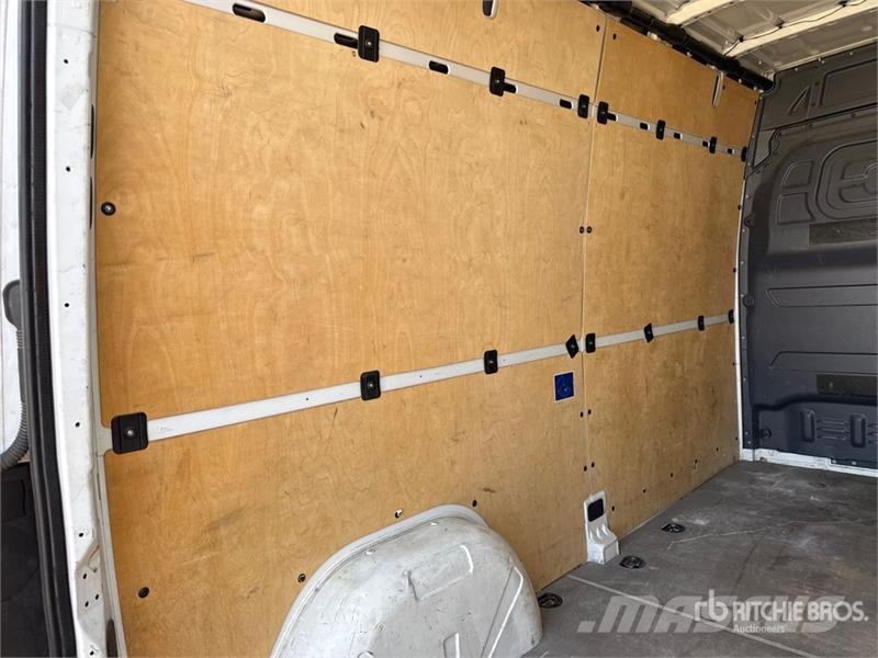 Mercedes-Benz Sprinter 311CDI Cargo Van Utilitaire