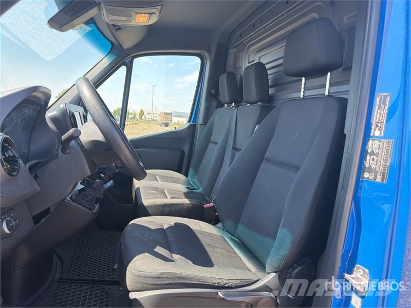 Mercedes-Benz Sprinter 211 CDi Cargo Van Utilitaire