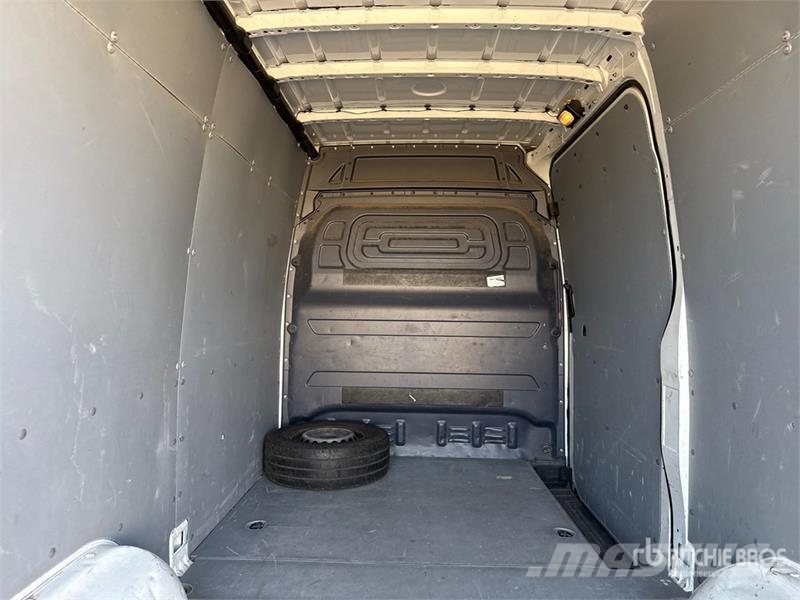 Mercedes-Benz Sprinter 314CDI Cargo Van Pakettiautot
