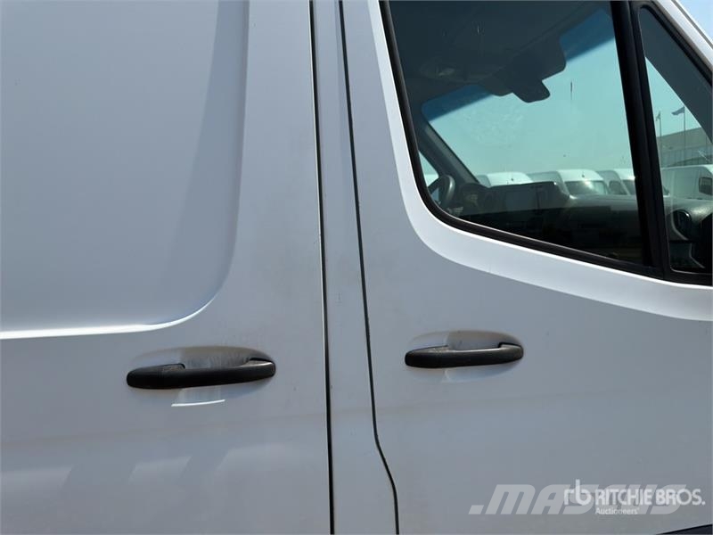 Mercedes-Benz Sprinter 314CDI Cargo Van Pakettiautot