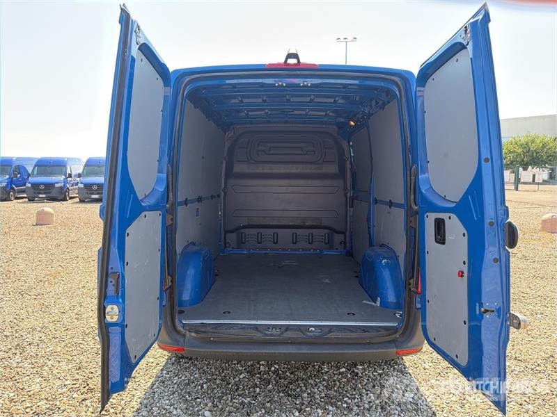 Mercedes-Benz Sprinter 211 CDi Cargo Van Utilitaire