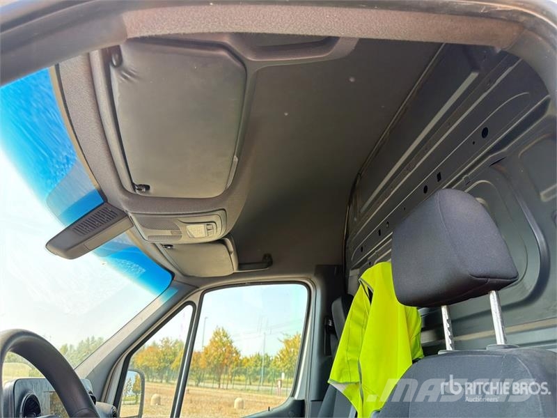 Mercedes-Benz Sprinter 314CDI Cargo Van Pakettiautot