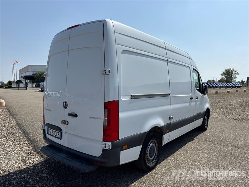 Mercedes-Benz Sprinter 314CDI Cargo Van Pakettiautot