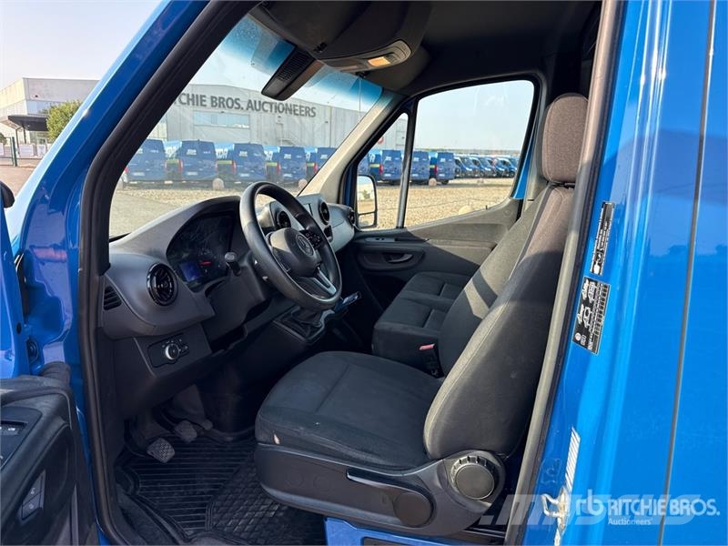 Mercedes-Benz Sprinter 211 CDi Cargo Van Utilitaire