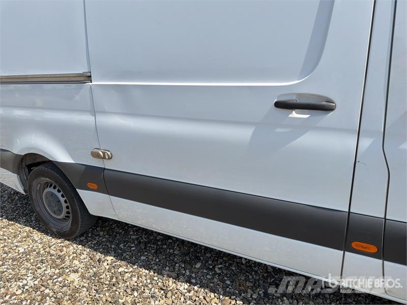 Mercedes-Benz Sprinter 314CDI Cargo Van Pakettiautot