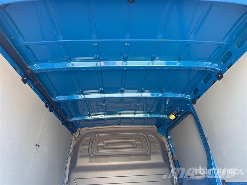 Mercedes-Benz Sprinter 211 CDi Cargo Van Utilitaire