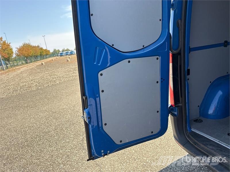 Mercedes-Benz Sprinter 211 CDi Cargo Van Lieferwagen