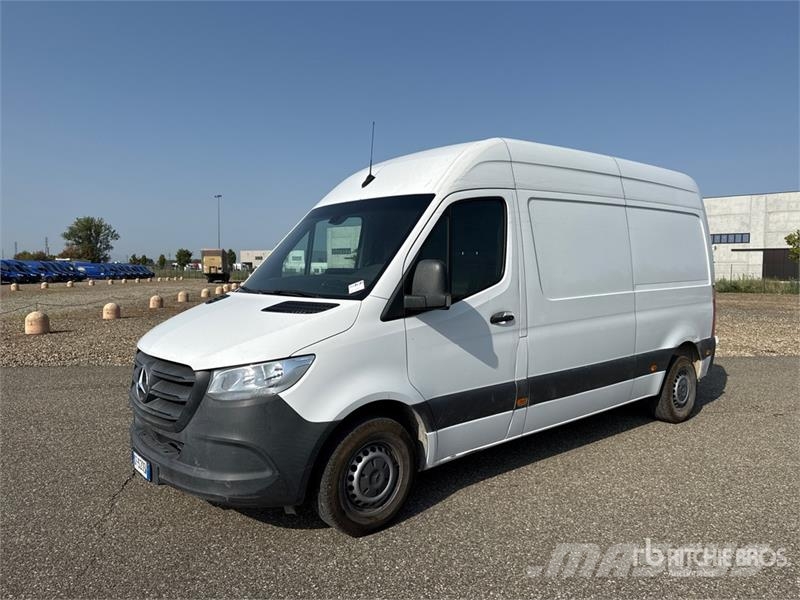 Mercedes-Benz Sprinter 311CDI Cargo Van Utilitaire