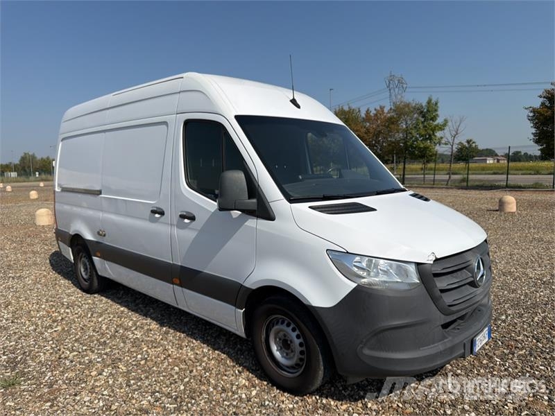 Mercedes-Benz Sprinter 314CDI Cargo Van Pakettiautot