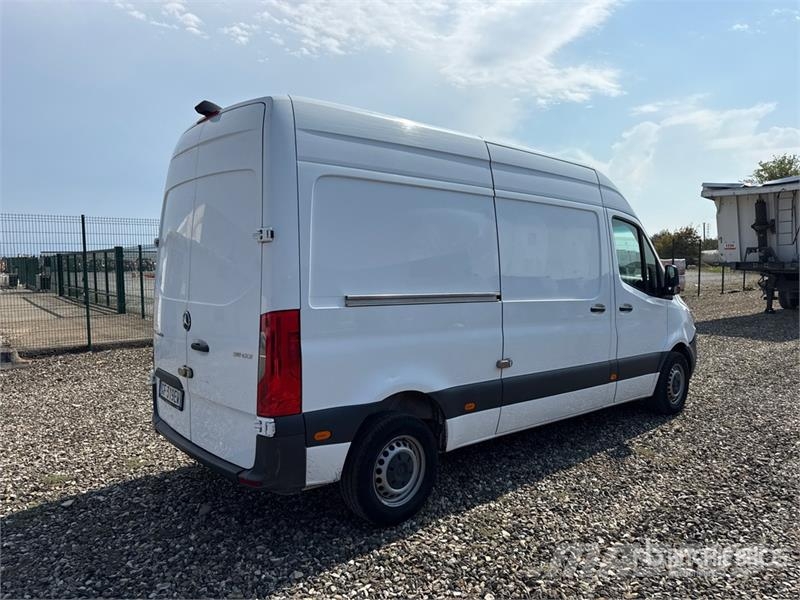 Mercedes-Benz Sprinter 311CDI Cargo Van Utilitaire