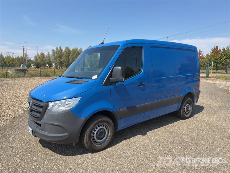 Mercedes-Benz Sprinter 211 CDi Cargo Van Utilitaire