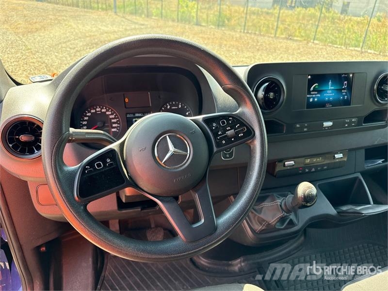 Mercedes-Benz Sprinter 311CDI Cargo Van Utilitaire