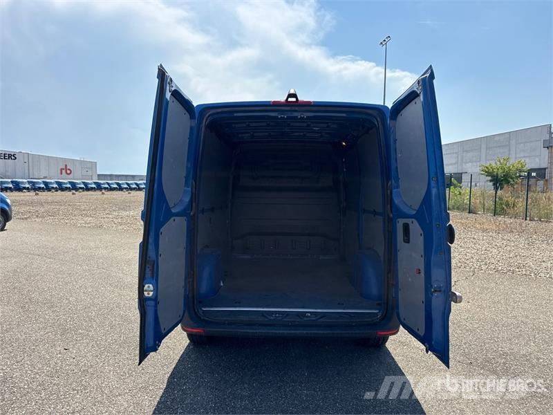 Mercedes-Benz Sprinter 211 CDi Cargo Van Pakettiautot