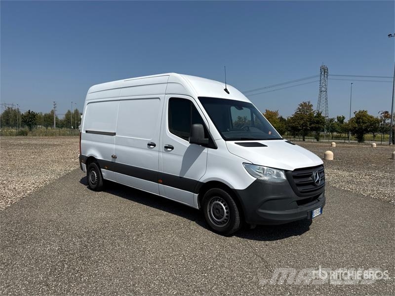 Mercedes-Benz Sprinter 311CDI Cargo Van Gesloten bedrijfswagens