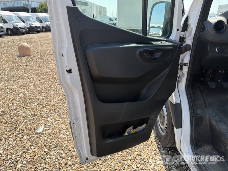 Mercedes-Benz Sprinter 314CDI Cargo Van Pakettiautot