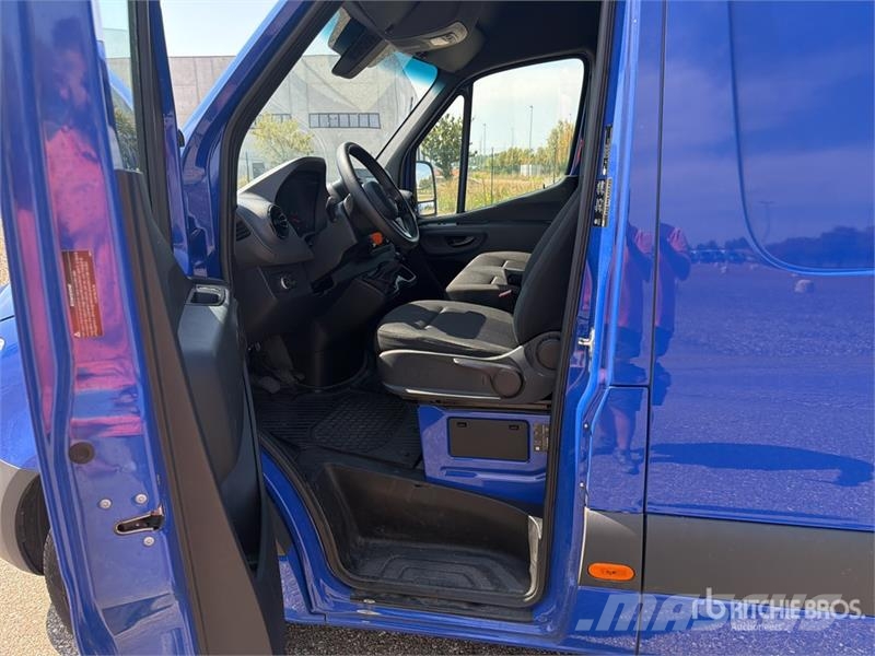 Mercedes-Benz Sprinter 311CDI Cargo Van Dodávky