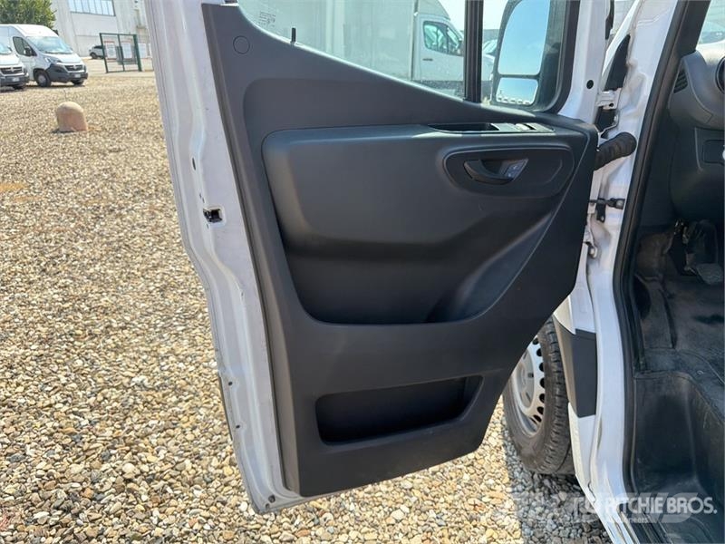 Mercedes-Benz Sprinter 311CDI Cargo Van Gesloten bedrijfswagens
