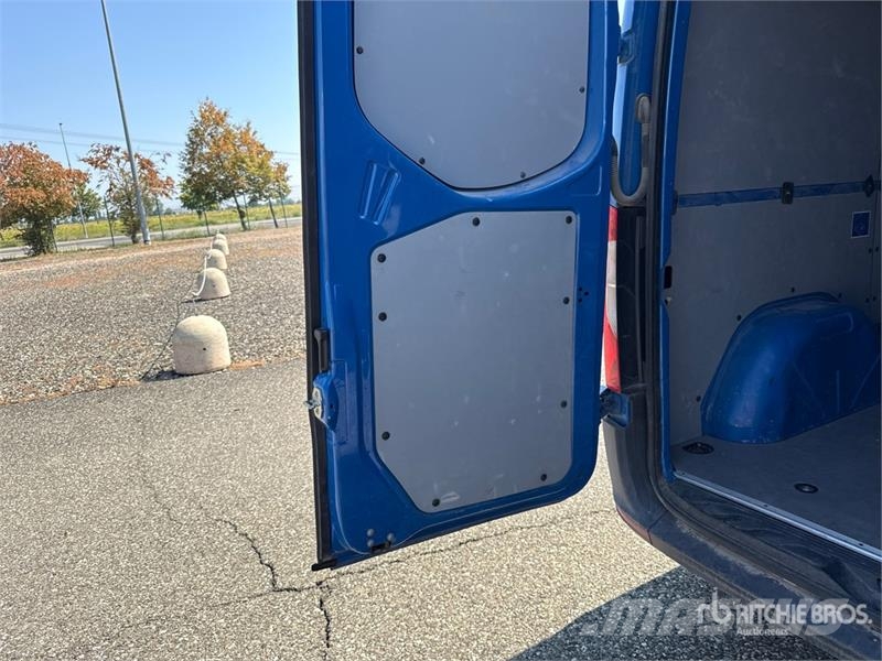 Mercedes-Benz Sprinter 211 CDi Cargo Van Utilitaire