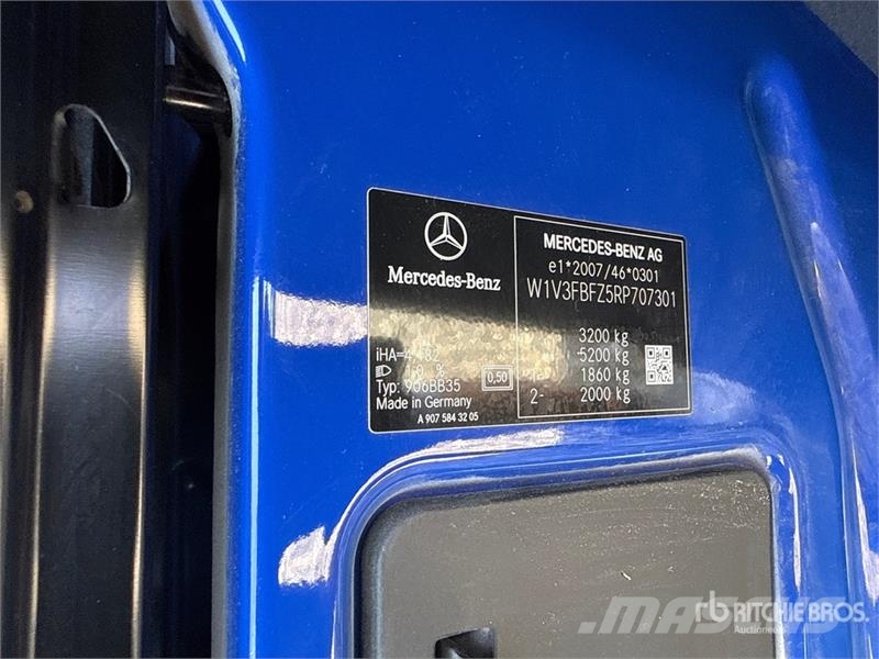 Mercedes-Benz Sprinter 311CDI Cargo Van Utilitaire