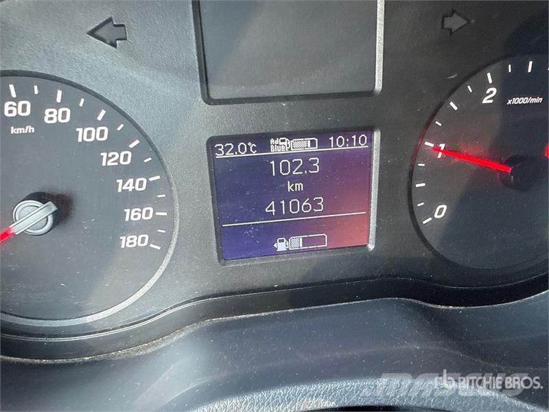 Mercedes-Benz Sprinter 211 CDi Cargo Van Utilitaire