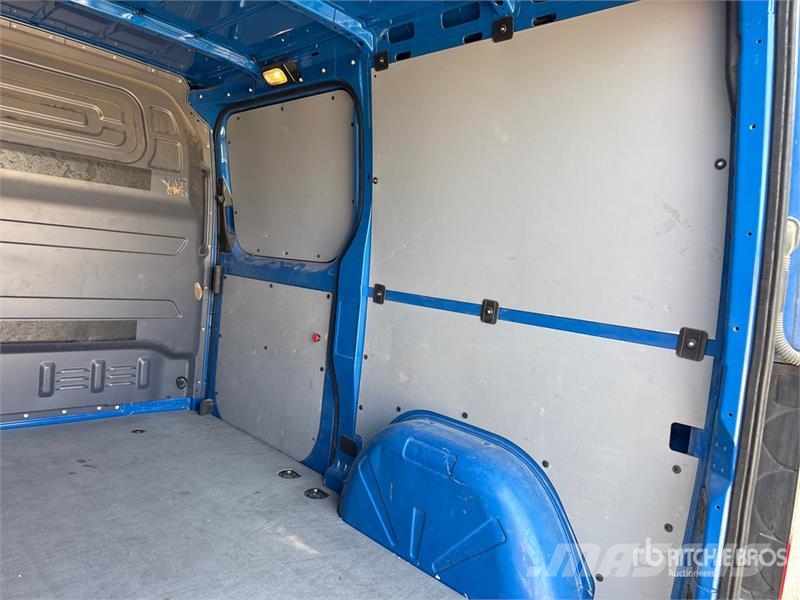 Mercedes-Benz Sprinter 211 CDi Cargo Van Pakettiautot