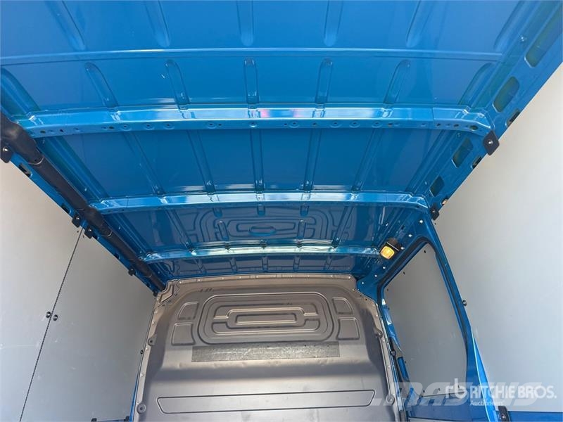 Mercedes-Benz Sprinter 211 CDi Cargo Van Lieferwagen