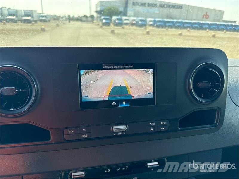 Mercedes-Benz Sprinter 211 CDi Cargo Van Lieferwagen