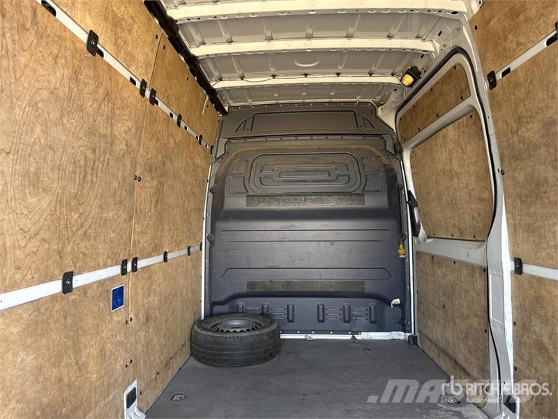Mercedes-Benz Sprinter 311CDI Cargo Van Utilitaire