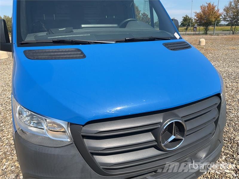 Mercedes-Benz Sprinter 211 CDi Cargo Van Utilitaire