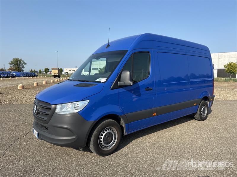 Mercedes-Benz Sprinter 311CDI Cargo Van Utilitaire