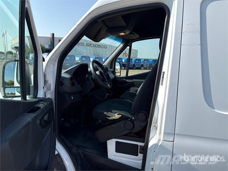 Mercedes-Benz Sprinter 314CDI Cargo Van Pakettiautot