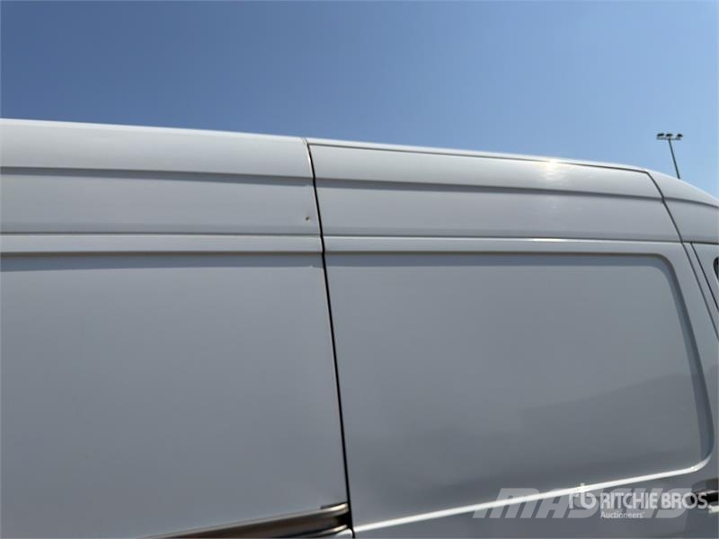 Mercedes-Benz Sprinter 314CDI Cargo Van Pakettiautot