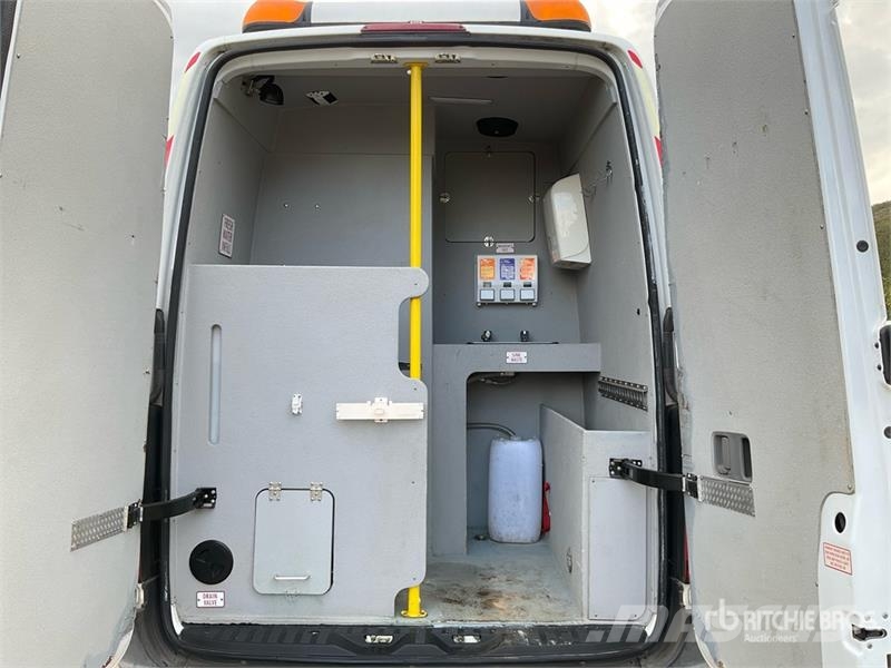 Mercedes-Benz Sprinter Welfare Cargo Van Lieferwagen