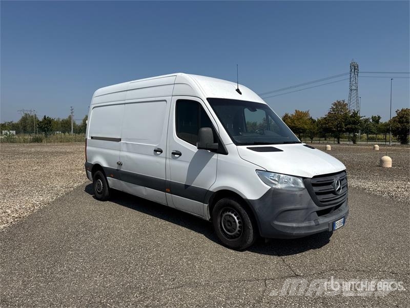 Mercedes-Benz Sprinter 311CDI Cargo Van Gesloten bedrijfswagens