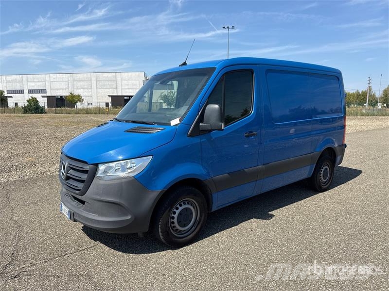 Mercedes-Benz Sprinter 211 CDi Cargo Van Lieferwagen