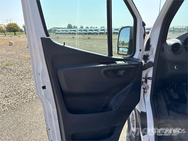 Mercedes-Benz Sprinter 314CDI Cargo Van Pakettiautot