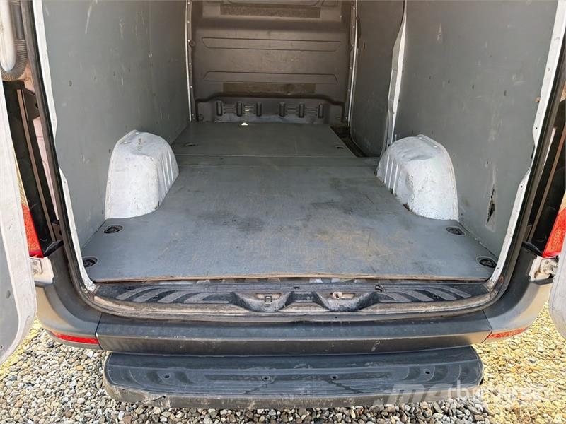 Mercedes-Benz Sprinter 314CDI Cargo Van Pakettiautot