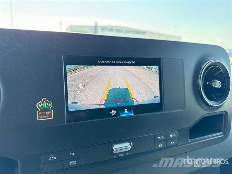 Mercedes-Benz Sprinter 211 CDi Cargo Van Utilitaire