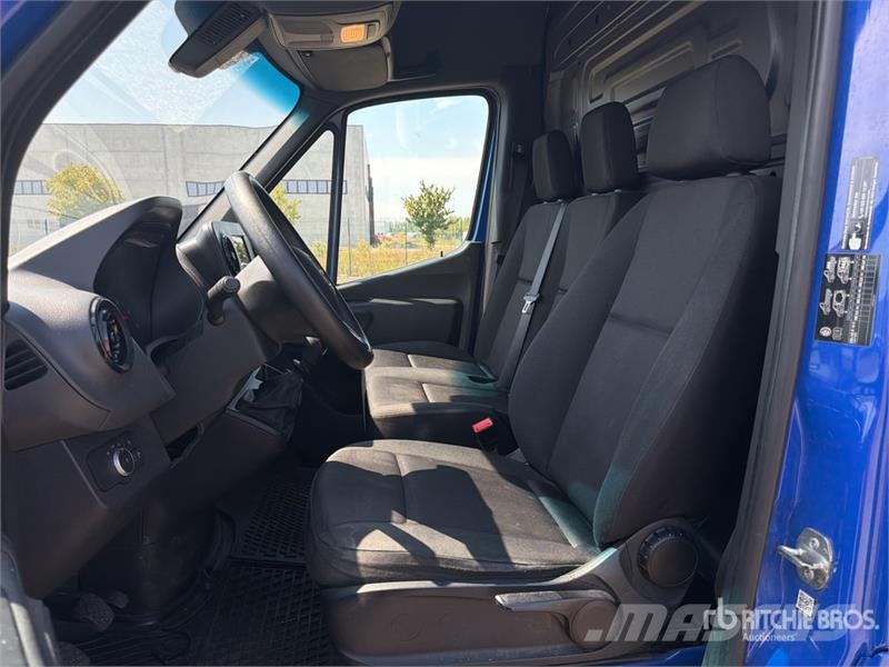 Mercedes-Benz Sprinter 311CDI Cargo Van Utilitaire