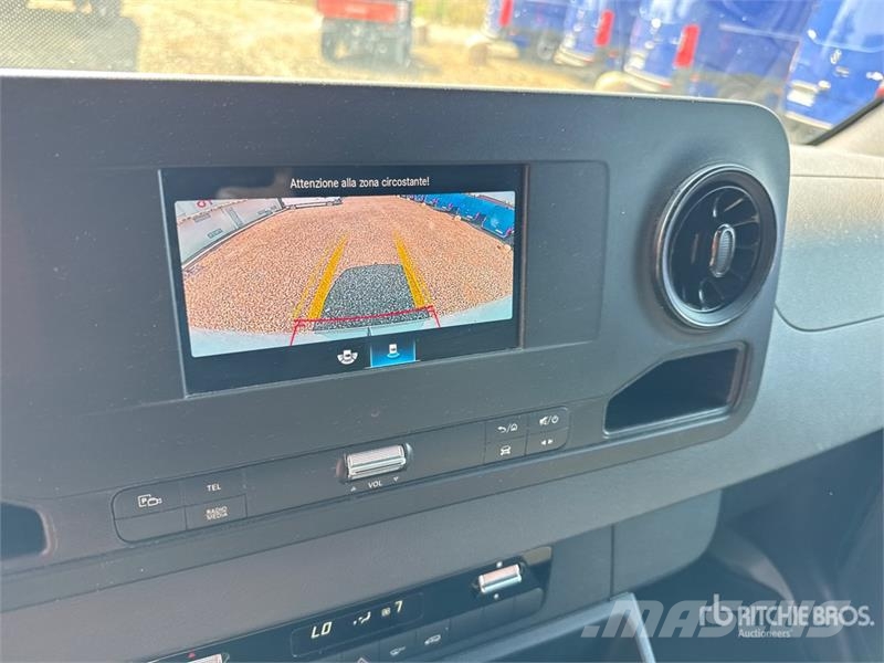 Mercedes-Benz Sprinter 311CDI Cargo Van Utilitaire