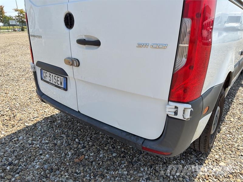 Mercedes-Benz Sprinter 311CDI Cargo Van Gesloten bedrijfswagens